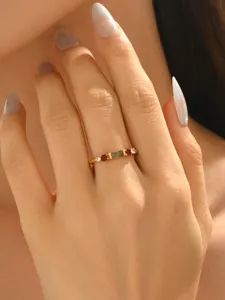 Retro copper ring for women with natural stone and red diamonds simple geometric design.