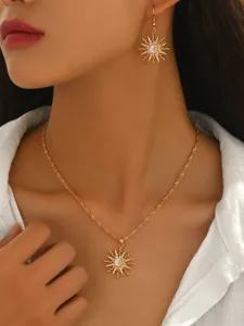 Gold Sun Pendant Necklace Earrings Set Celestial Alloy Jewelry for Women Fashion Accessory