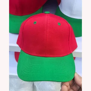 Color-blocking baseball cap for adults, trendy snapback hip-hop hat in red and green design.