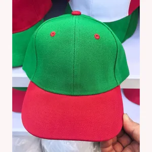 Classic green and red color-blocked baseball cap, stylish streetwear hip-hop hat for adults.