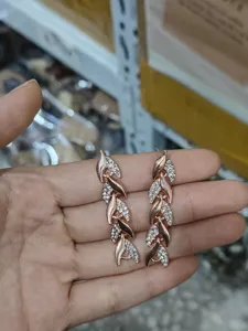 Stunning rose gold long leaf crystal earrings sparkling rhinestone fashion jewelry for women.