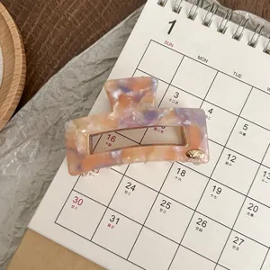 Aesthetic cellulose acetate hair claw clip with oil painting vintage design for women styling