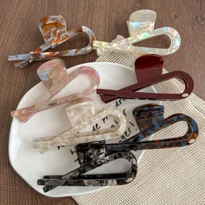 Large fish tail hair claw clip elegant vintage style hairpin hair accessories set for women.