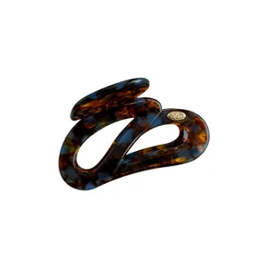 Tortoiseshell hair claw clip for women stylish unique shape shark clip for elegant ponytail hairstyles