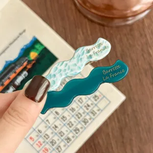 Retro geometric acetate hair clips set of 2 wavy side bangs clips for women fashion styling