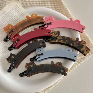 Cute cat shape banana hair clips set, fashion acetate hair claws for women and girls daily wear.
