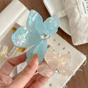 Retro Acetat Schmetterling Haarklammer mit Strass für elegante tägliche Damenfrisuren.
