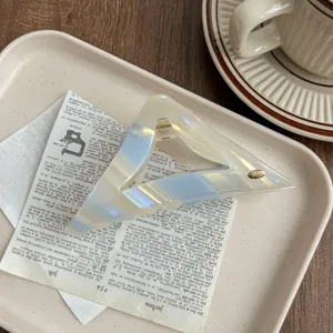 Retro acetate triangle hair clip large claw clip minimalist pearl luster hair accessory