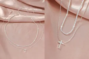 Dubbellaagse zilveren kruis ketting minimalistische glanzende dames sleutelbeen detail