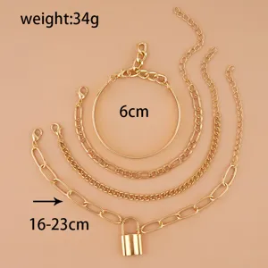 4-teiliges Goldketten-Armband-Set mit Schloss-Design, modischer Damenschmuck im trendigen Stil.