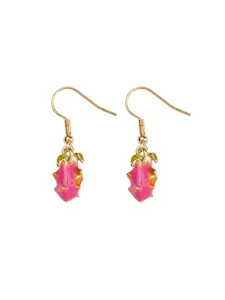Simpatici orecchini pendenti con frutto del drago, smalto rosa gioielli donna graziosi.