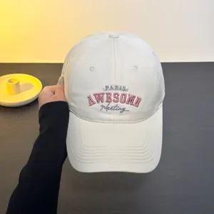 Unisex cotton baseball cap with stylish English embroidery, casual sun hat for spring summer.