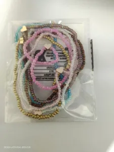 Set di cavigliere con perline di vetro colorate bohémien con ciondoli a cuore per donne
