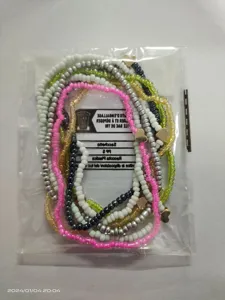 Set di cavigliere con perline di vetro colorate in stile boho con ciondoli a cuore donna.