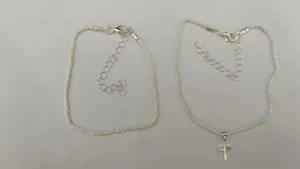 Silbernes Sternenlicht Fußkettchen Set für Damen mit Kreuz Anhänger verstellbar.