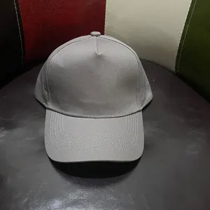 Gorra de béisbol de color liso de 5 paneles de algodón informal diseño simple para hombre y mujer