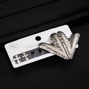 Edelstahl Punk Kreuz geometrische Ohrringe Set, Retro cool Stil Mode Schmuck für Frauen.
