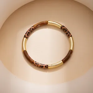 Chic leopard print and metal segmented round bracelet, retro geometric fashion jewelry.