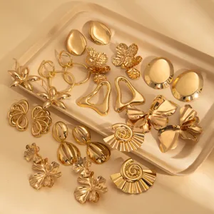 European Retro Minimalist Geometric Metal Earrings Exaggerated Hollow Leaf Ear Studs Fashion Jewelry For Women