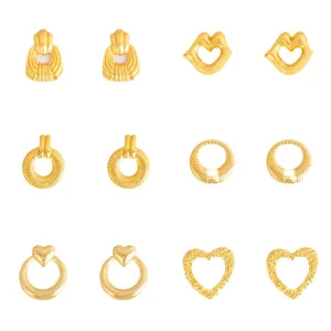 Gold geometric heart stud earrings set, vintage metallic minimalist daily jewelry style.