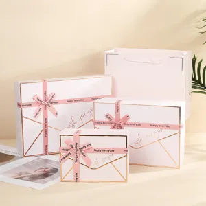 Roze geschenkdoos set met strik elegante verpakking voor cosmetica feest geschenken design