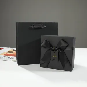 Set de caja de regalo negra con lazo y bolsa de papel para cumpleaños, bodas y fiestas románticas.