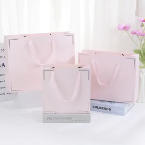 High Quality Paper Gift Bags With Ribbon Handles Cosmetic Skincare Packaging Bags For Holiday Party Wedding Gift Wrapping
