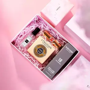 Large pink gift box for romantic packaging, perfect for birthday presents and party favors.
