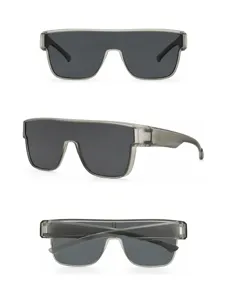 Detailansicht der grau-transluzenten Schild-Sonnenbrille mit einem eleganten Wrap-Around-Design.