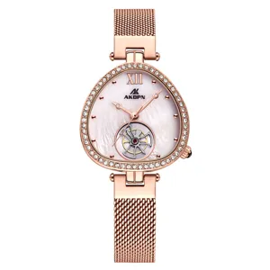 Montre quartz femme élégante, lunette cristal goutte, cadran nacre et bracelet milanais.