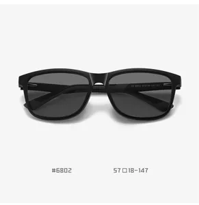 Quadratische Herren-Polarisationssonnenbrille, ultraleichter TR-Rahmen für Autofahren und UV-Schutz.
