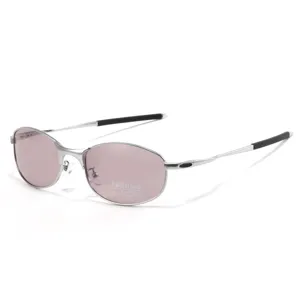 Metal frame polarized sunglasses, vintage Y2K cat eye style main product view display.