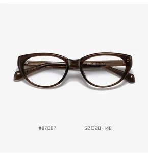 Elegante montatura per occhiali da vista stile gatto TR90 vintage da donna, leggera e comoda.