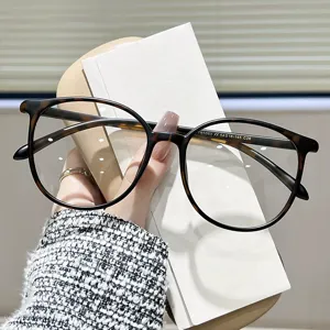 Klassieke schildpad TR90 brilmonturen, lichtgewicht ronde designer stijl voor dames.