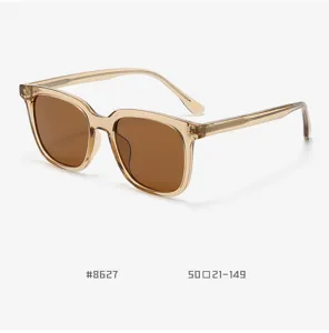 Transparent brown TR90 sunglasses with classic pin temples, large frame anti-UV driving eyewear detail