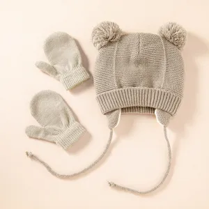 Kinder Winter Strickmuetze und Faeustlinge Set mit Pompons, Ohrenklappen und weichem Stoff.