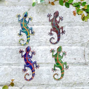 Colorful metal gecko wall art, handcrafted lizard sculpture for indoor and outdoor home decoration.