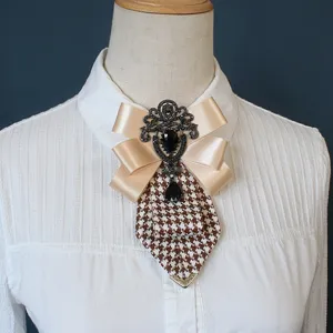 Farfalla pied-de-poule stile britannico spilla camicia matrimonio accessori 10x16cm
