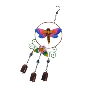 Beau carillon eolien colore en metal et verre avec libellule et trois cloches pour jardin