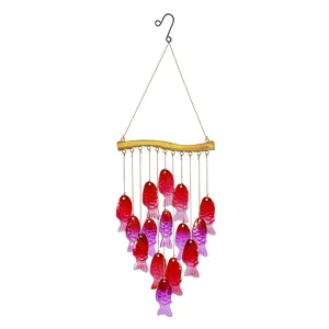 Hängendes Glasfisch-Windspiel für den Garten, bunte geschmolzene Glasdeko mit Eisenhaken.