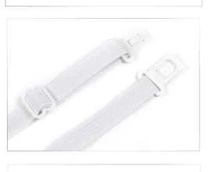 Detailansicht des weißen elastischen Verlängerungsbandes mit KunststoffSchnalle für JK Fliegen.
