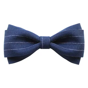 Classico papillon da uomo a doppio strato a righe blu scuro per abiti formali e camicie.