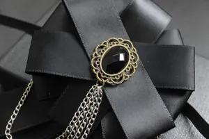 Cravatta a fiocco nera da uomo vintage punk fiore da risvolto con catene d'argento spilla.