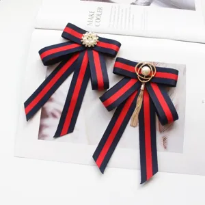 Broche nœud ruban rayé bleu rouge col uniforme JK fleur perle pompon accessoire