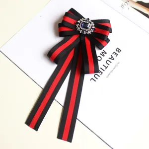 Broche Nœud Strass Femme Élégante Fleur de Col Rayée Épingle Nœud Papillon Accessoires de Mode Vêtements Bijoux Cadeau