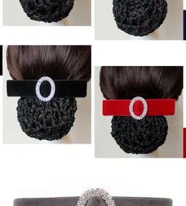 Detailaufnahme des professionellen Strass-Samt Haarnetz Dutt-Körbchens, Haar-Accessoire.