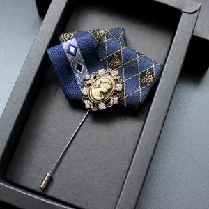 Broche en tissu pour homme vintage revers camée portrait costume accessoires mode