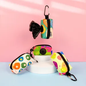 Tragbarer Haustier Kotbeutelhalter Floral Druck Hundekotbeutel Spender Mit Metallkarabiner Und Gummi Auswurföffnung