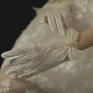 Women Short Lace Mesh Gloves Elegant Bow Artificial Pearl Vintage Wedding Bridal Gloves Party Photography Accessories