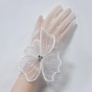 Guanto da sposa in pizzo a rete bianca fiore a mano accessorio fotografico per festa di nozze